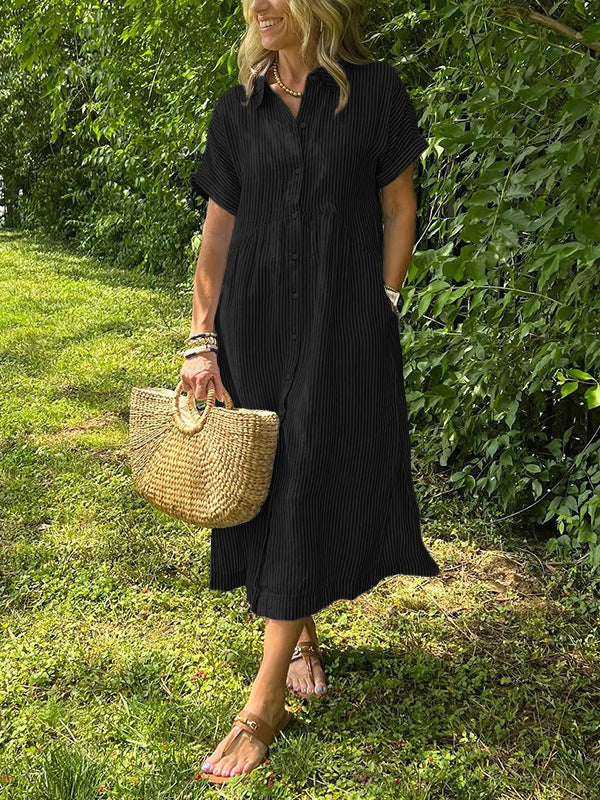 Vestido camisero de rayas con corte relajado y bolsillos laterales